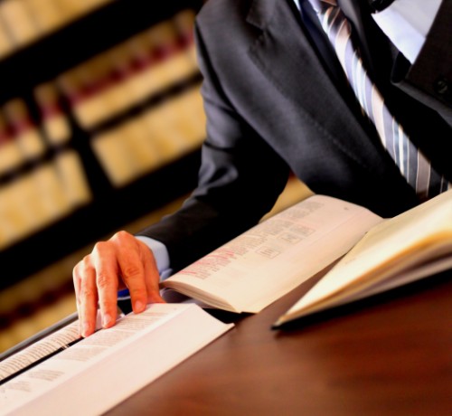 The pros and cons of lawsuit funding for plaintiffs